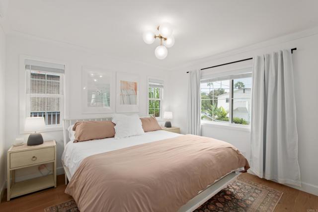 Detail Gallery Image 11 of 28 For 937 3rd St, Encinitas,  CA 92024 - 4 Beds | 2 Baths