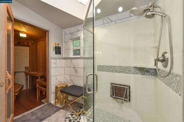 Image 15 of 25 For 716 Gelston Pl