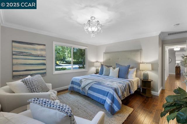 280 Fairway Dr, Danville CA: https://media.crmls.org/mediaz/616ebe2e-eda3-497f-acd3-2f4395dce71f.jpg