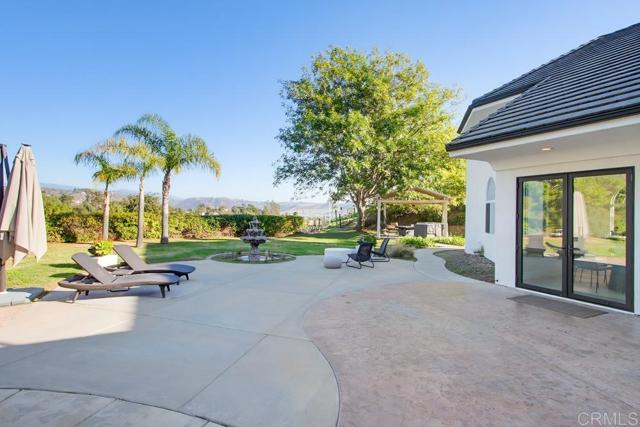 2241 Via Corto, Fallbrook CA: https://media.crmls.org/mediaz/616ef0dd-7aac-4654-9a90-64fa1337f477.jpg