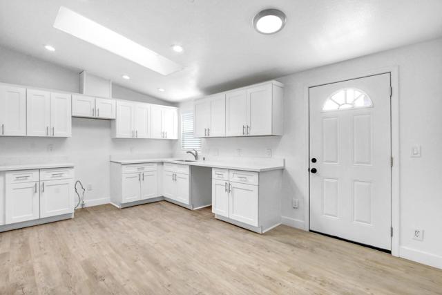 65977 Cahuilla Avenue, Desert Hot Springs CA: https://media.crmls.org/mediaz/616f4ebb-1477-4417-a381-191371af9dc5.jpg