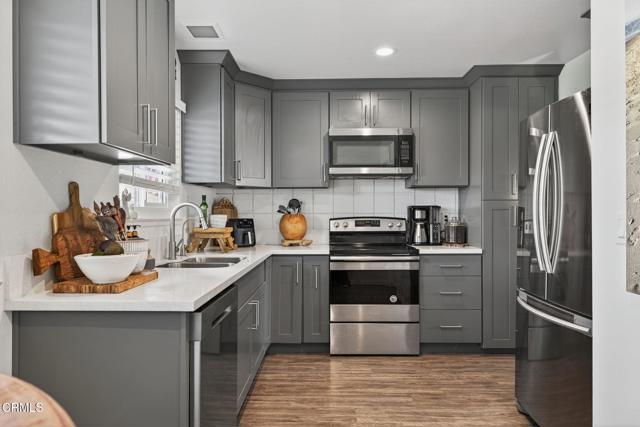 269 E Elfin Green, Port Hueneme CA: https://media.crmls.org/mediaz/616f8966-b532-45f6-a1e9-3c82ef4e87f4.jpg
