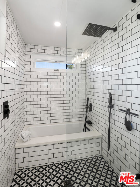 3741 Woolwine Drive, Los Angeles CA: https://media.crmls.org/mediaz/617077f2-3de4-4efc-b50d-8b5b5436662e.jpg