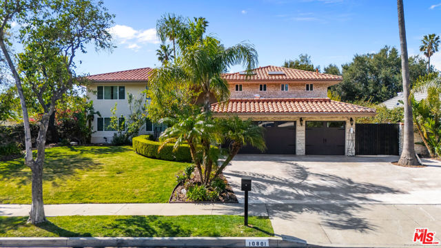 10801 Bothwell Road, Chatsworth CA: https://media.crmls.org/mediaz/6171012b-276b-4995-bf6b-759e40f7d37b.jpg