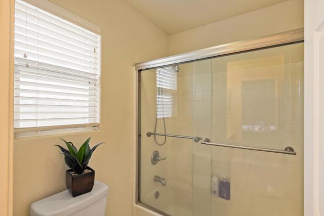 209 Sirrah Way, Greenfield CA: https://media.crmls.org/mediaz/61714ec0-cc0b-4971-a113-f072665b8ba5.jpg