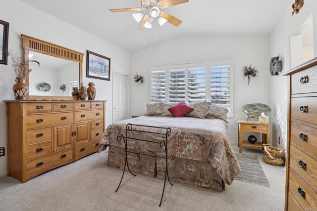 542 Lee Circle, Chula Vista CA: https://media.crmls.org/mediaz/617335d3-7f18-4f20-9be8-dc60888372bb.jpg