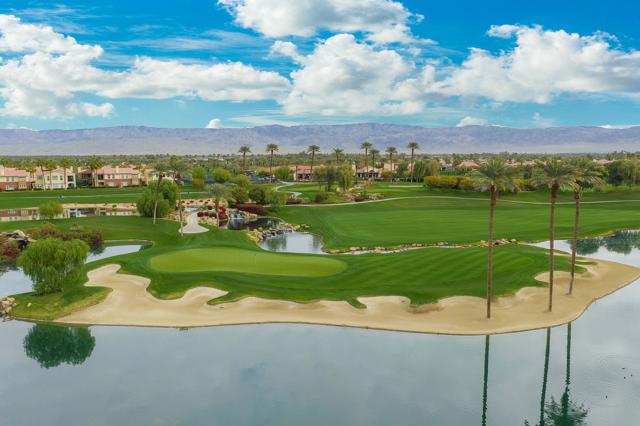 80288 Via Tesoro, La Quinta CA: https://media.crmls.org/mediaz/61734c4d-5db1-4638-b52f-7334b0785799.jpg