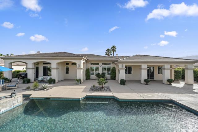50 Toscana E Way, Rancho Mirage CA: https://media.crmls.org/mediaz/61739f85-7155-42d3-a717-56a3151b7bf2.jpg