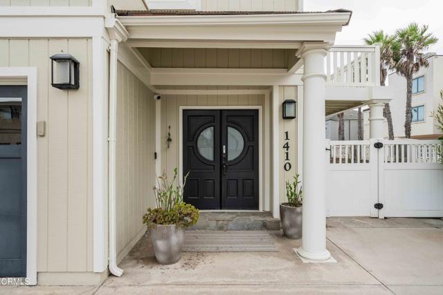 1410 MARINE Way, Oxnard CA: https://media.crmls.org/mediaz/6173ac67-105f-464e-8404-c2f695e6c599.jpg