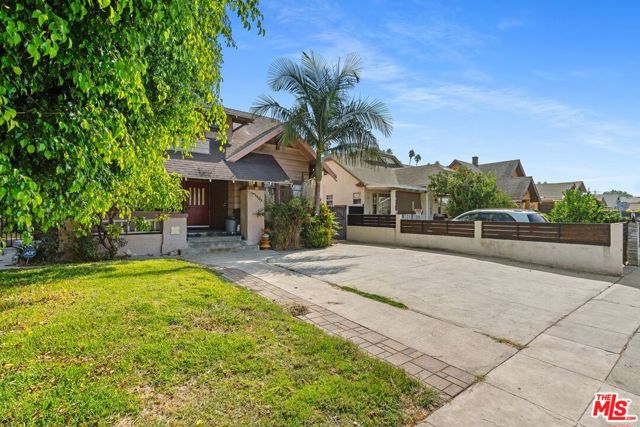 4812 Arlington Avenue, Los Angeles CA: https://media.crmls.org/mediaz/6173c55e-6ebe-4ae8-b31f-a42ad69a5c66.jpg