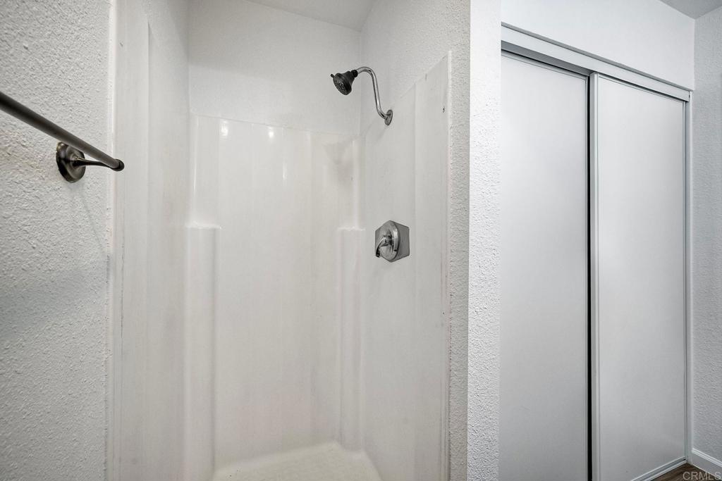 https://media.crmls.org/mediaz/6175336e-885b-4d0a-a210-d4c4898e4640.jpg?preset=X-Large
