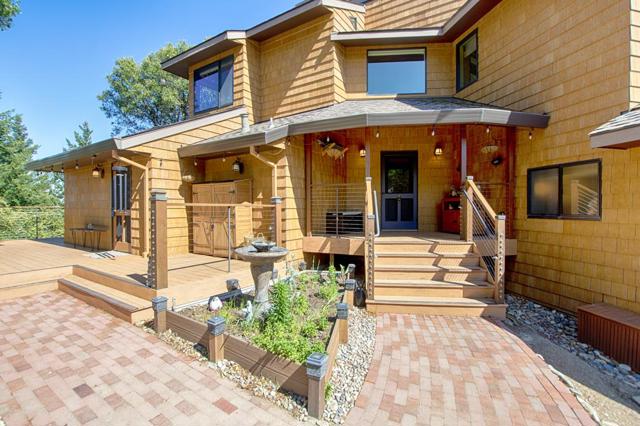 18467 Las Cumbres Road, Los Gatos CA: https://media.crmls.org/mediaz/61754934-1e43-46c4-8d40-320846447046.jpg