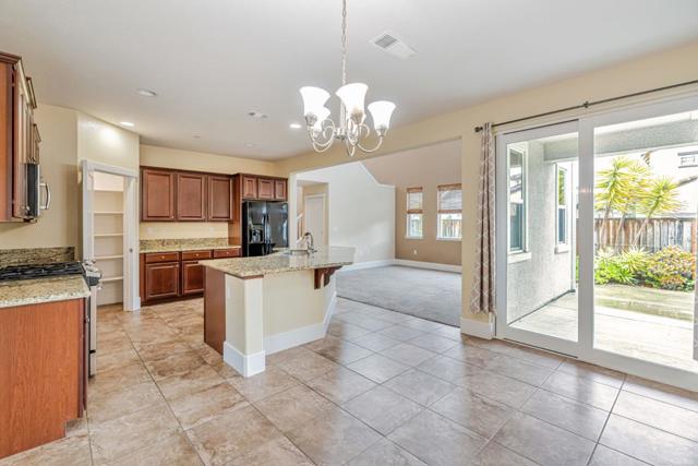 13338 Warren Avenue,  CA: https://media.crmls.org/mediaz/61757eee-0947-437f-9768-9964ca2136e8.jpg