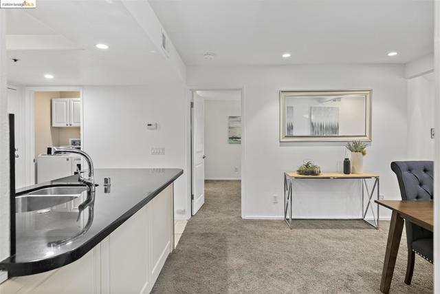 Image 9 of 53 For 545 Pierce St  2207