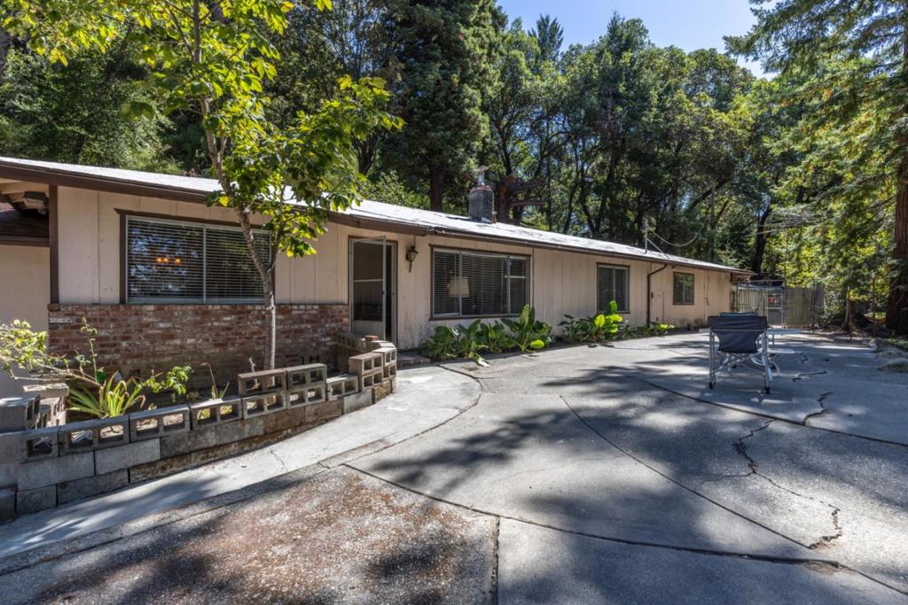 14233 Long Ridge Road