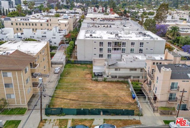 1121 S Westgate Avenue, Los Angeles CA: https://media.crmls.org/mediaz/617775cf-b689-41d7-ae70-b53c8000f3e4.jpg