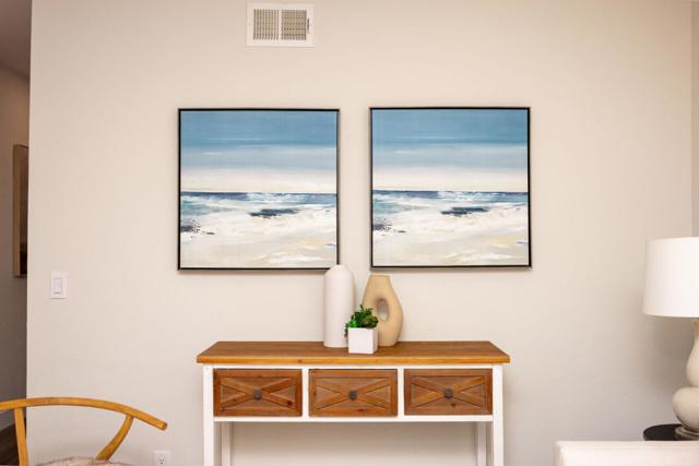 1026 Suzanne Court, Half Moon Bay CA: https://media.crmls.org/mediaz/6178cd28-7133-45d7-b45d-9ba3a794045d.jpg