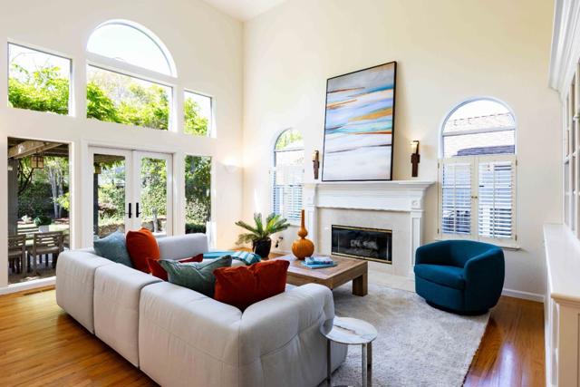 590 Military Way, Palo Alto CA: https://media.crmls.org/mediaz/6179acfa-fa8e-487d-a886-4546b3033ae3.jpg