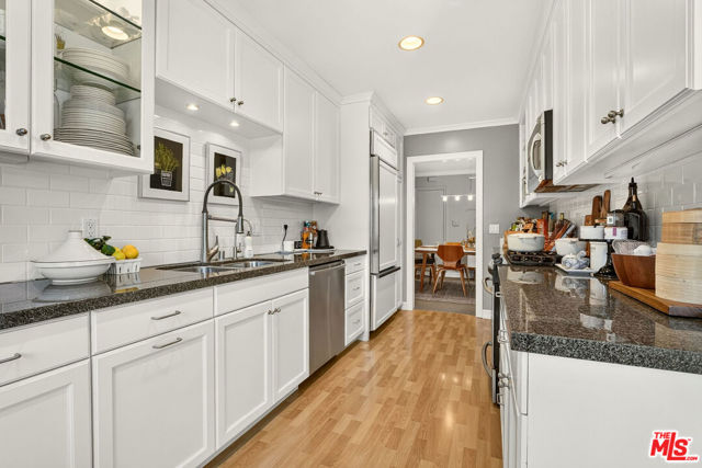 1 Bed Home for Sale in Los Angeles, California
