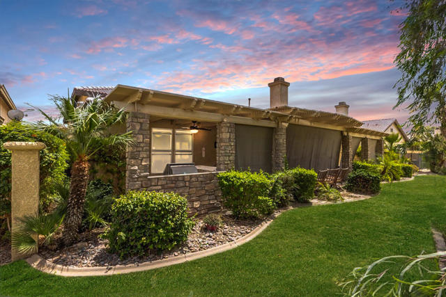 49645 Redford Way, Indio CA: https://media.crmls.org/mediaz/617b928e-17d9-44a9-8b09-3618280cbbd0.jpg