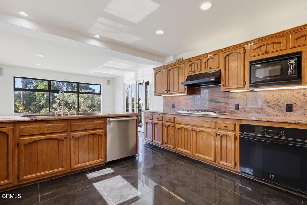 MLS #P1-28055 image #9