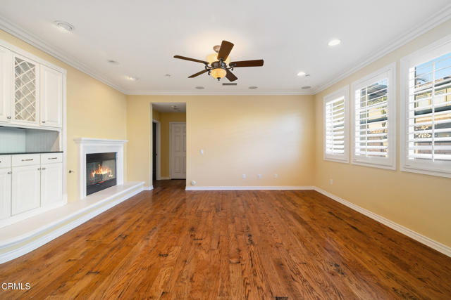 Detail Gallery Image 14 of 39 For 676 Chesapeake Pl, Ventura,  CA 93004 - 6 Beds | 3/1 Baths