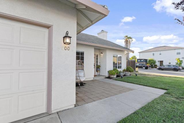 600 Gabriele Court, Hollister CA: https://media.crmls.org/mediaz/617d7ad8-fa49-476b-9758-577ea16d46e0.jpg