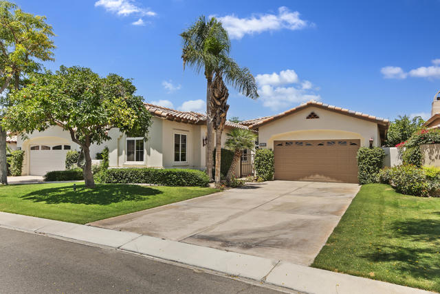 78920 Cabrillo Way Way, La Quinta CA: https://media.crmls.org/mediaz/617e97f8-e3b7-4a1c-b9af-28ed4bbc50f0.jpg