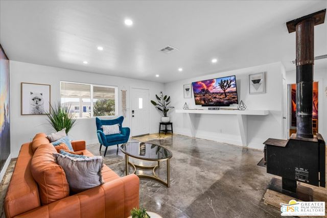 3662 Balsa Avenue, Yucca Valley CA: https://media.crmls.org/mediaz/617fb00e-b50f-40bd-95ff-a33394a2b673.jpg