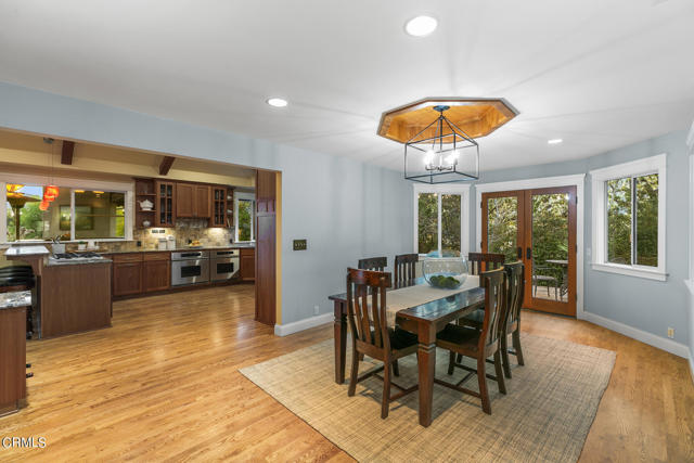 1449 N Montgomery St-038-054-Dining Room