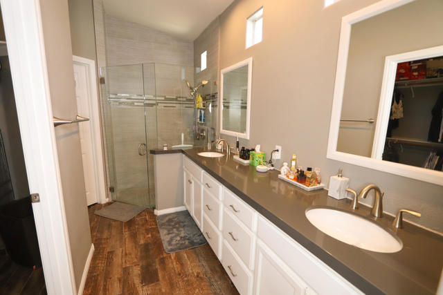 27185 Landau Boulevard, Cathedral City CA: https://media.crmls.org/mediaz/61811dc7-f3e3-4b44-8ff2-4270b4626edd.jpg