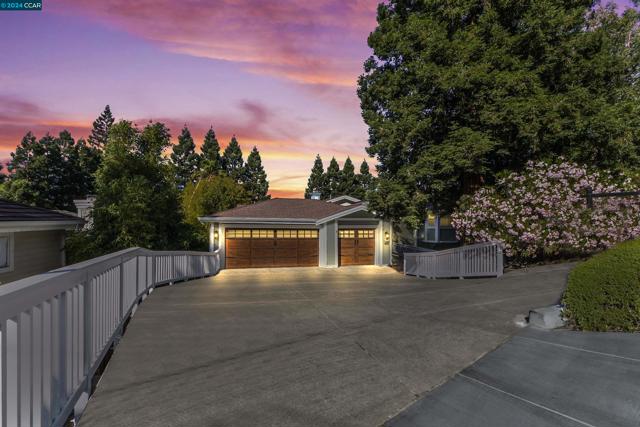 Details for 2420 Overlook Dr, Walnut Creek, CA 94597