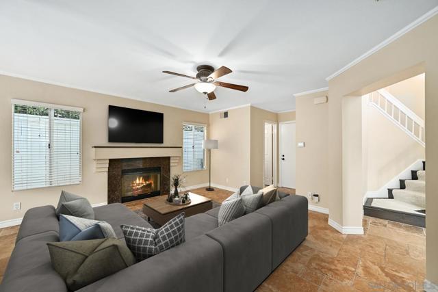 2198 Redwood Crst, Vista CA: https://media.crmls.org/mediaz/6182f9f0-d5ad-47fe-b9d8-7fb21352c7fd.jpg