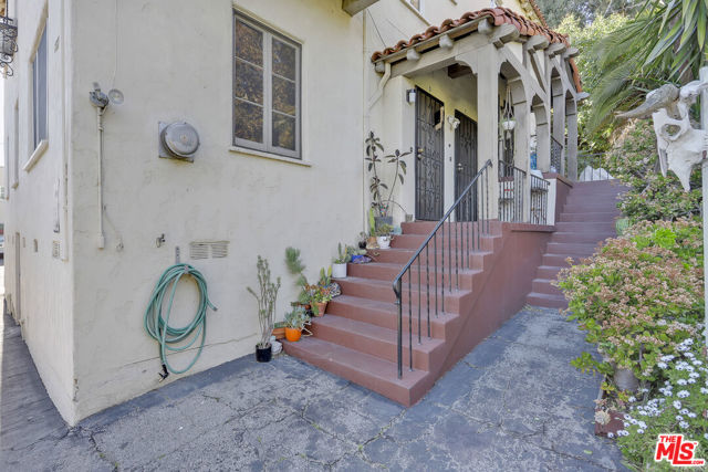 Drew Fenton | 153 W Channel Road Santa Monica CA | MLS: 7020030