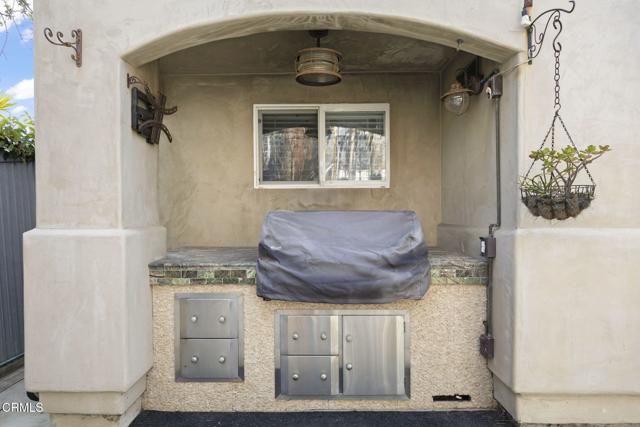 2149 Monmouth Drive, Ventura CA: https://media.crmls.org/mediaz/61858615-af36-4fcc-9d7e-bfae0d3fe140.jpg