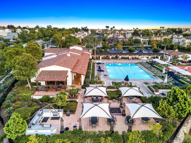 13459 Ginger Glen Dr, San Diego CA: https://media.crmls.org/mediaz/61867759-c428-45bd-9f3a-e3fb22d9fee0.jpg