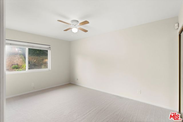 1407 E Kramer Drive, Carson CA: https://media.crmls.org/mediaz/6187ecfd-53a1-4f45-b692-c538923b32dc.jpg