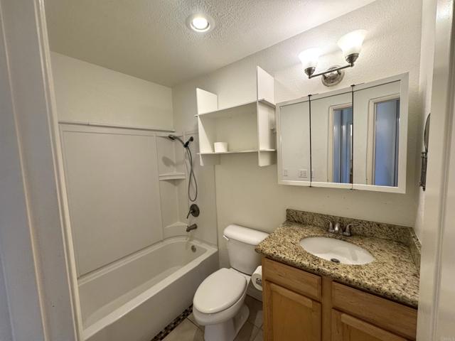 6333 Mount Ada Road, San Diego CA: https://media.crmls.org/mediaz/618958f7-42ed-4288-87e7-f62eb731b2fc.jpg
