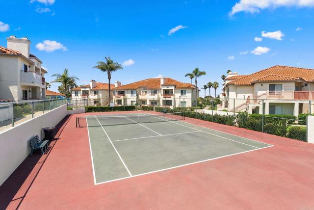 340 Isthmus Way, Oceanside CA: https://media.crmls.org/mediaz/618b6979-934d-4392-a2f5-2521223dc6e7.jpg