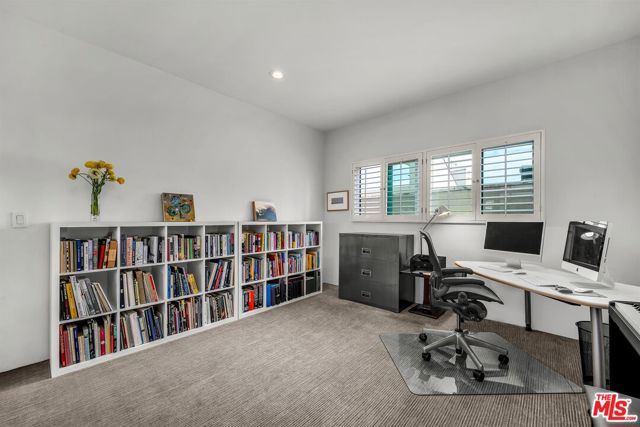 2332 Fox Hills Drive, Los Angeles CA: https://media.crmls.org/mediaz/618baa9f-785a-4ff9-b9fe-a9fc49709009.jpg