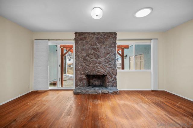 3711 Fairway Dr, La Mesa CA: https://media.crmls.org/mediaz/618c76b2-76d3-4fe9-bd36-40d6fcd949aa.jpg