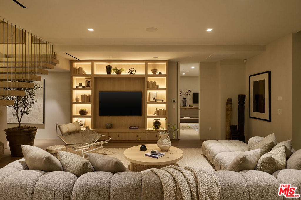 MLS #26874401 image #25