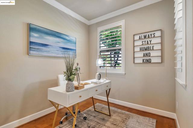 114 Teasel Cmn, Livermore CA: https://media.crmls.org/mediaz/618df6c9-4bbe-4170-b952-5dce589c8531.jpg
