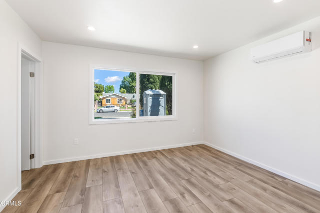 8751 Odessa Avenue, North Hills CA: https://media.crmls.org/mediaz/618edb15-6865-42f9-9e2b-77092db41270.jpg