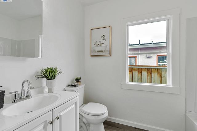 9700 Macarrthur Blvd., Oakland CA: https://media.crmls.org/mediaz/618f2cbe-49b0-46d9-90fb-7da9c8ba0f61.jpg