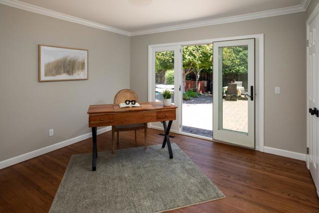 2726 Saint Giles Lane, Mountain View CA: https://media.crmls.org/mediaz/619011bf-c740-460d-8396-d3993b8aa78c.jpg