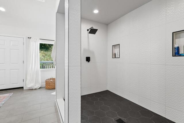 532 Moonrise Lane, Aptos CA: https://media.crmls.org/mediaz/6190ca4a-f516-44d9-a8f2-118404a89736.jpg