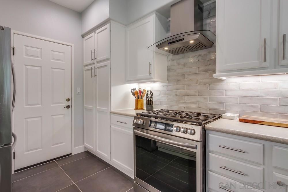 MLS #250026575SD img 13