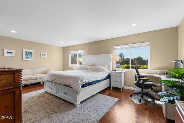 Detail Gallery Image 14 of 34 For 18360 Collins St #L,  Tarzana,  CA 91356 - 2 Beds | 2/1 Baths