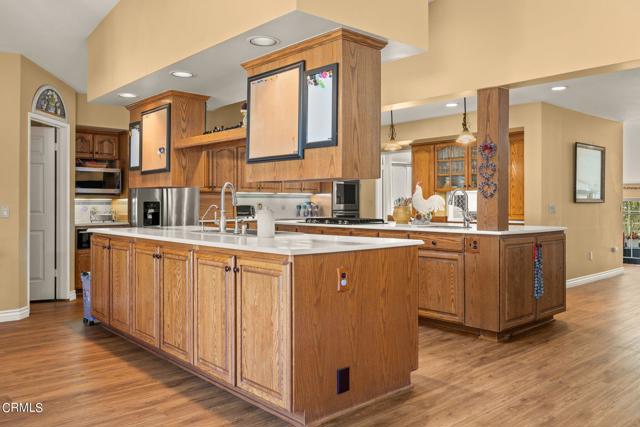 Kitchen to Walk-in Pantry